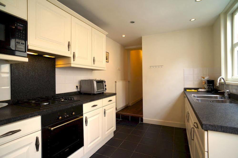 Stayci Serviced Apartments Noordeinde Haga Zewnętrze zdjęcie