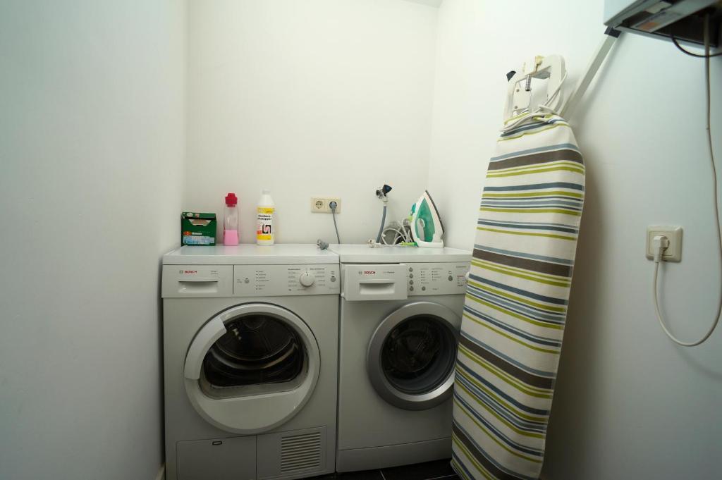 Stayci Serviced Apartments Noordeinde Haga Zewnętrze zdjęcie