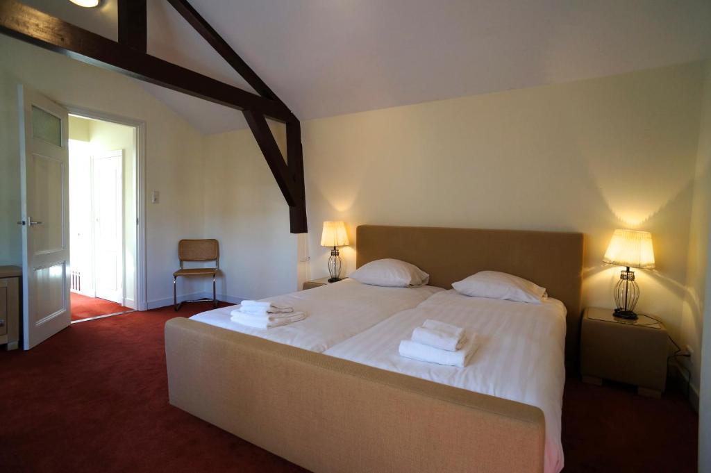 Stayci Serviced Apartments Noordeinde Haga Pokój zdjęcie