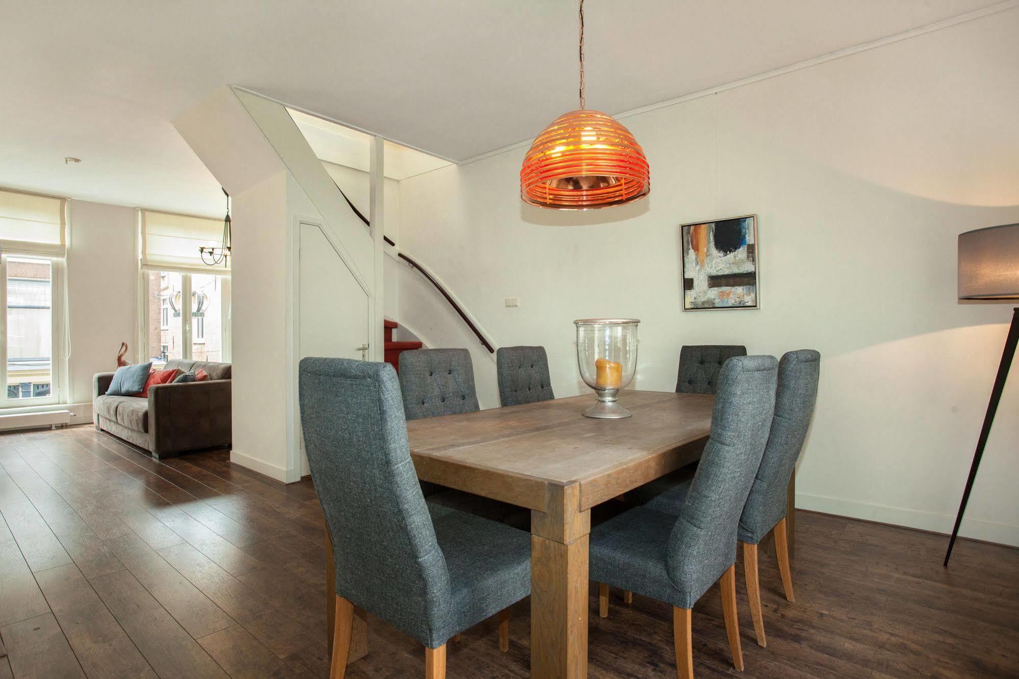 Stayci Serviced Apartments Noordeinde Haga Zewnętrze zdjęcie