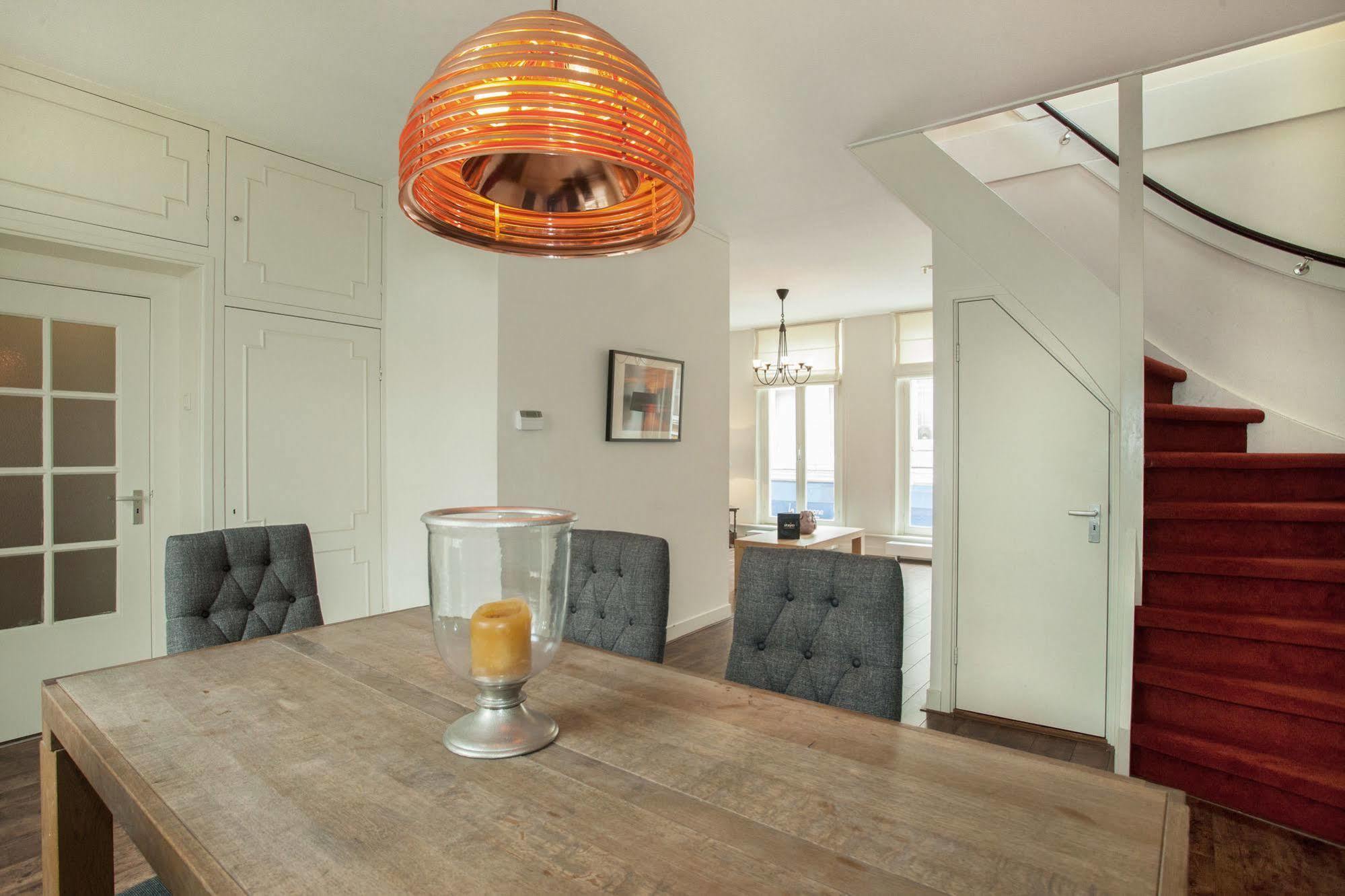 Stayci Serviced Apartments Noordeinde Haga Zewnętrze zdjęcie