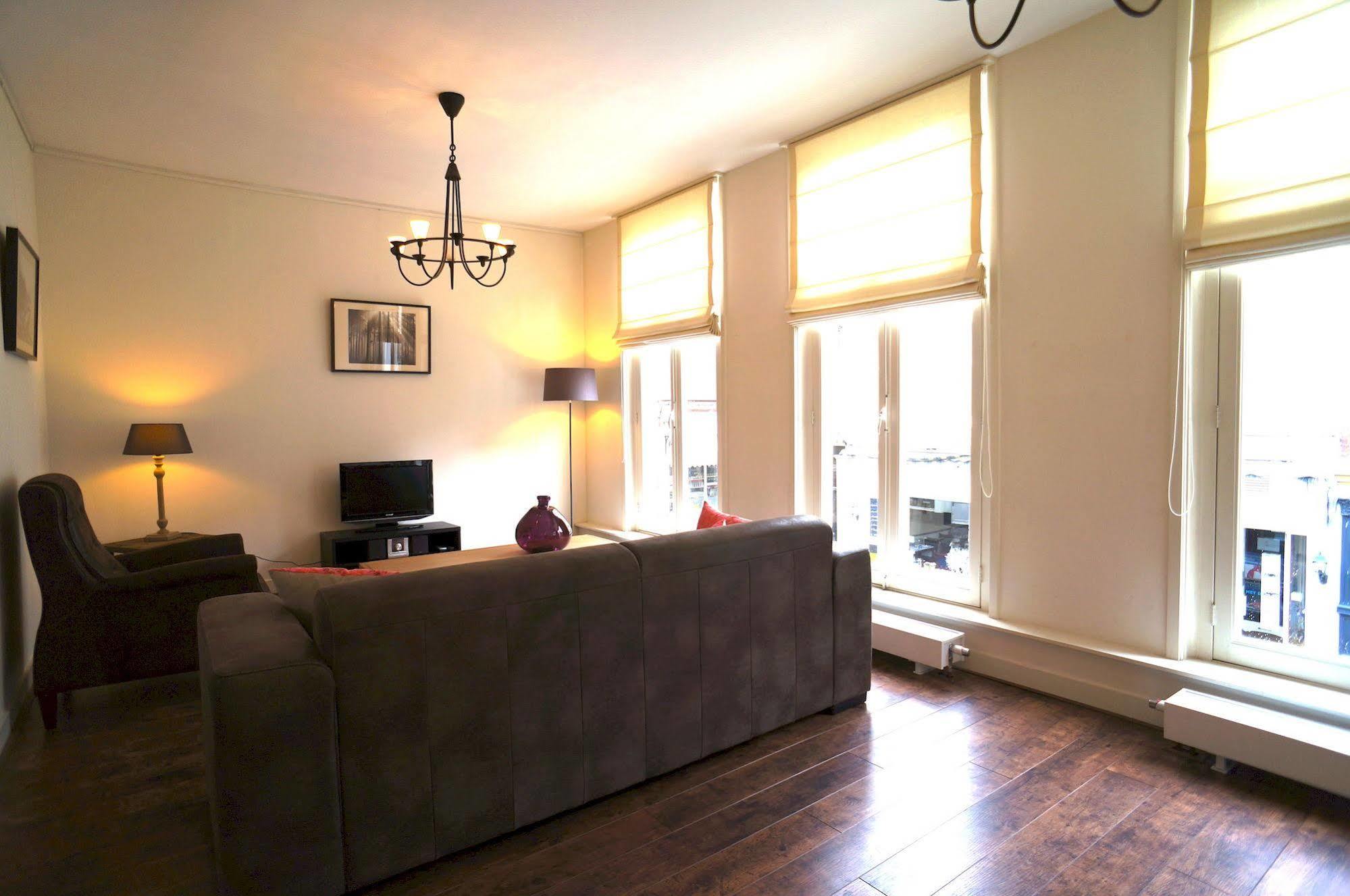 Stayci Serviced Apartments Noordeinde Haga Zewnętrze zdjęcie