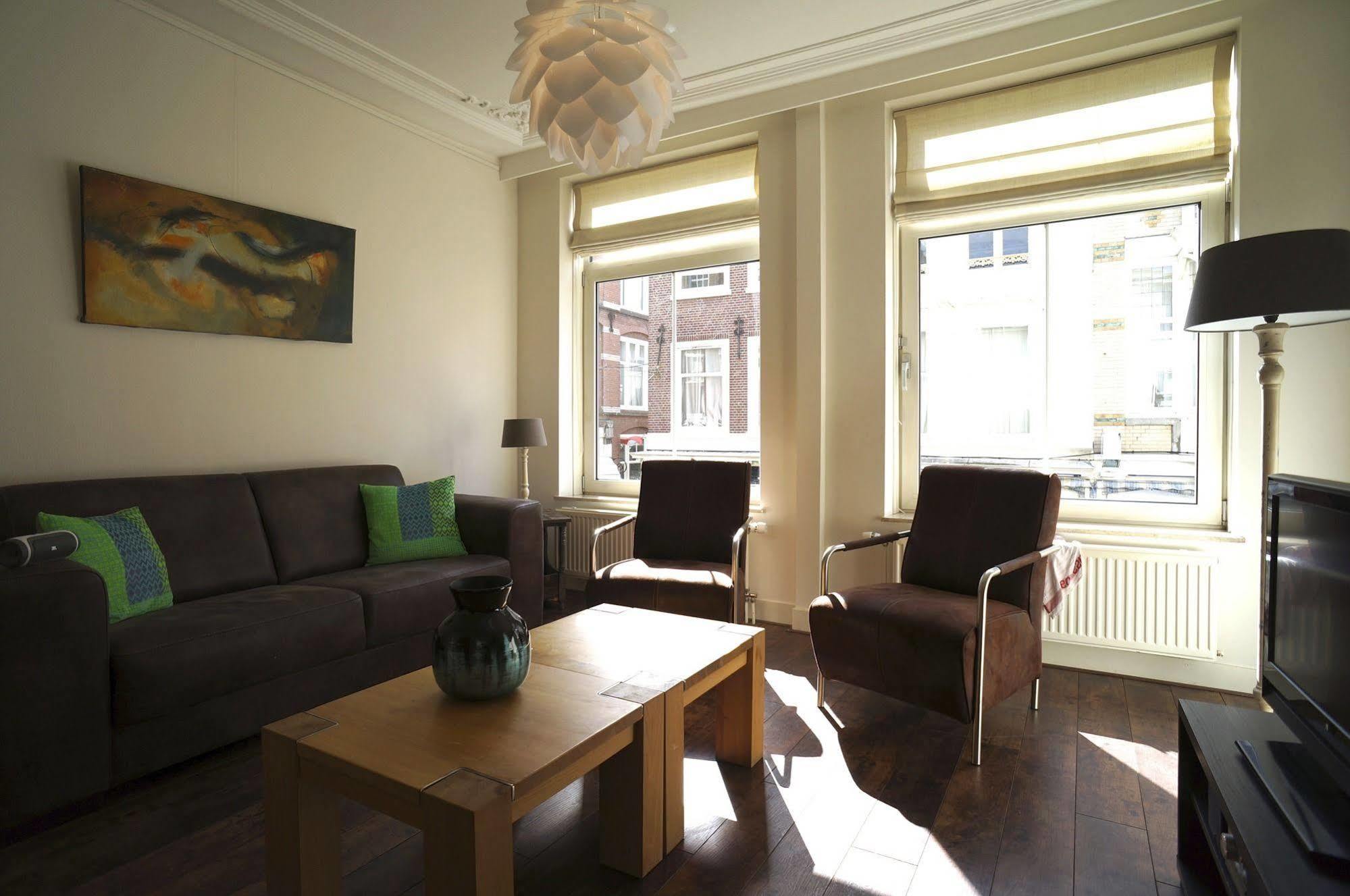 Stayci Serviced Apartments Noordeinde Haga Zewnętrze zdjęcie