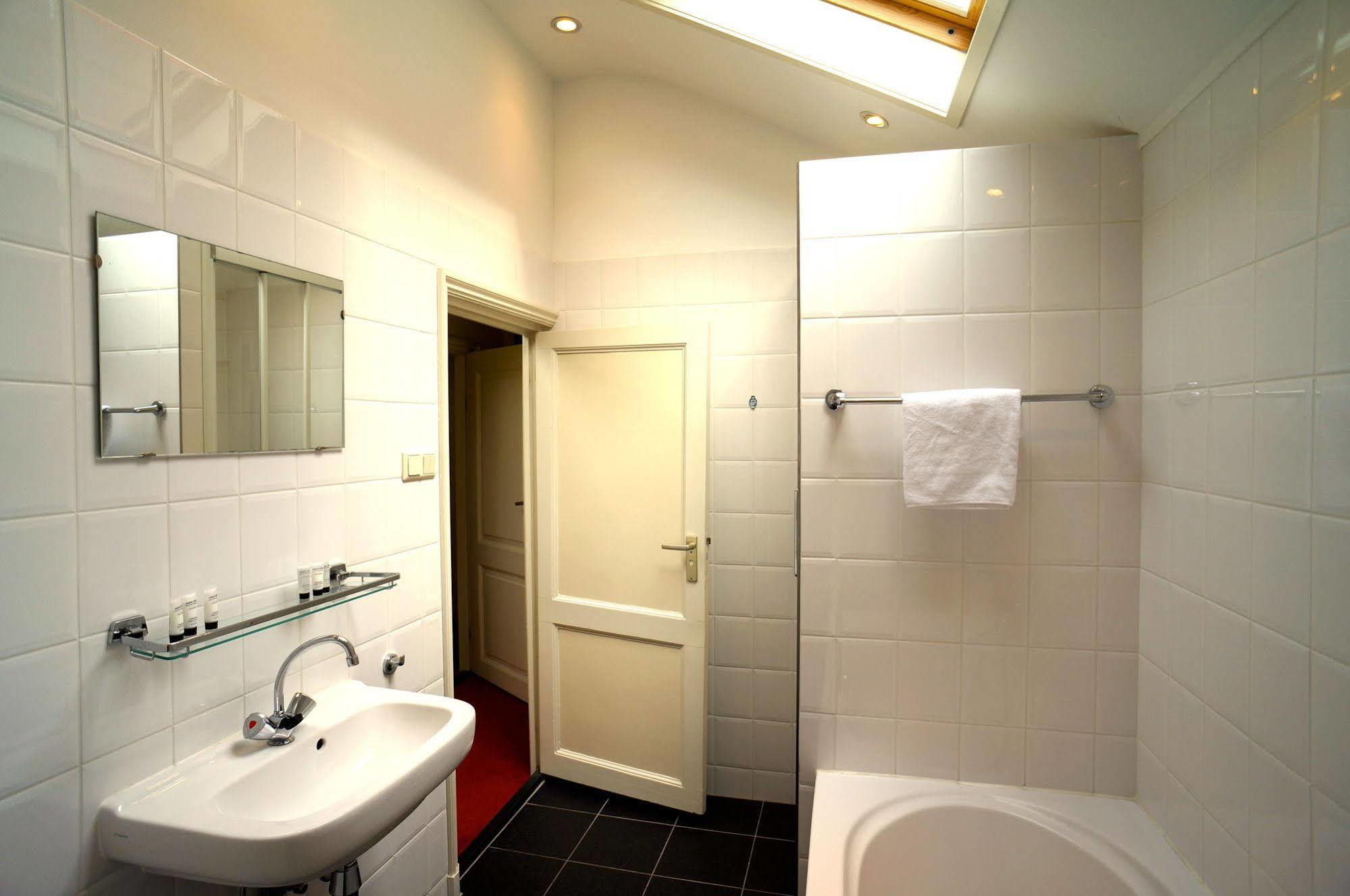 Stayci Serviced Apartments Noordeinde Haga Zewnętrze zdjęcie